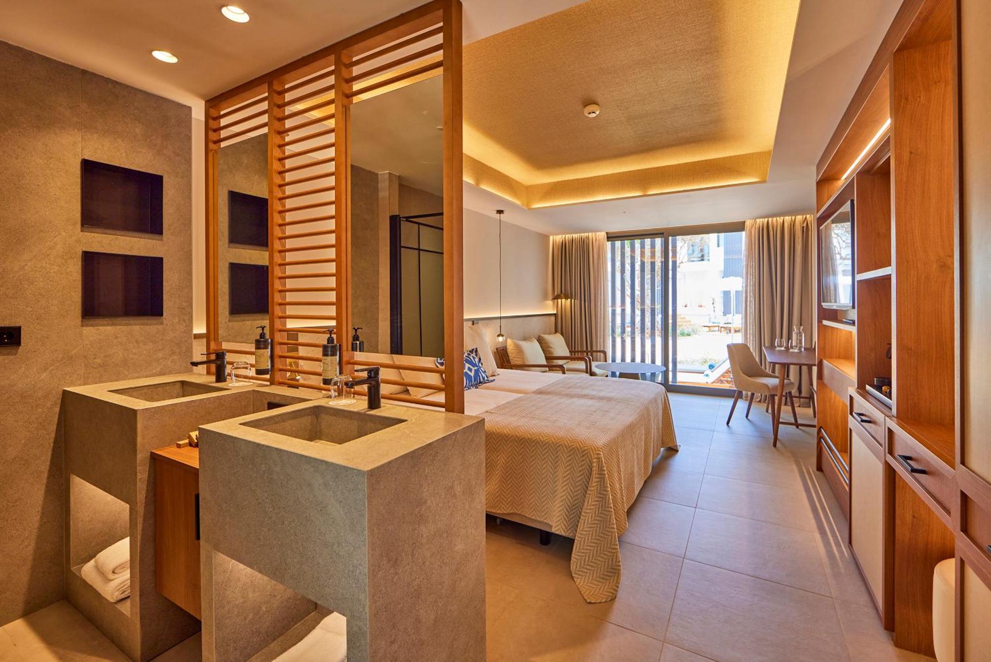 Universal Grand Leon & Spa Colonia de Sant Jordi Exterior photo