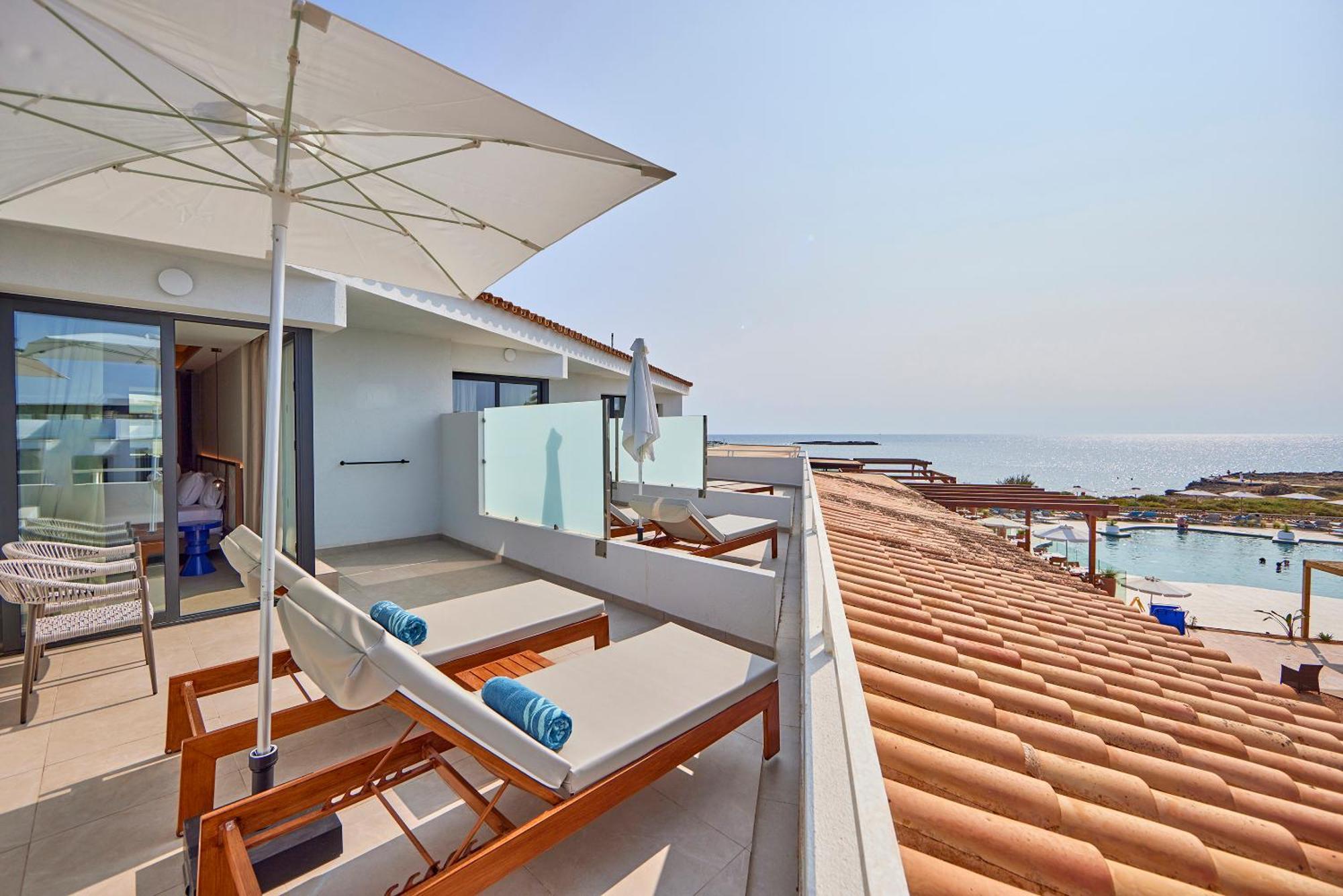 Universal Grand Leon & Spa Colonia de Sant Jordi Exterior photo