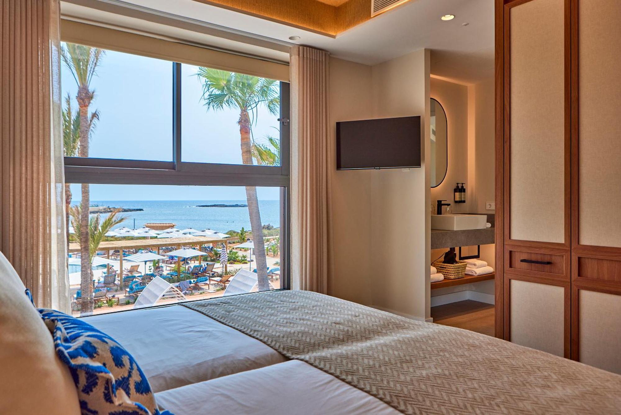 Universal Grand Leon & Spa Colonia de Sant Jordi Exterior photo
